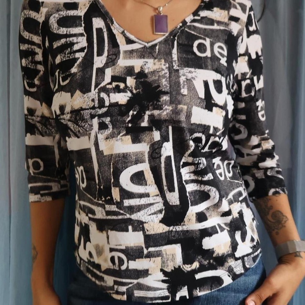 Abstract Typography Print V-Neck Top
